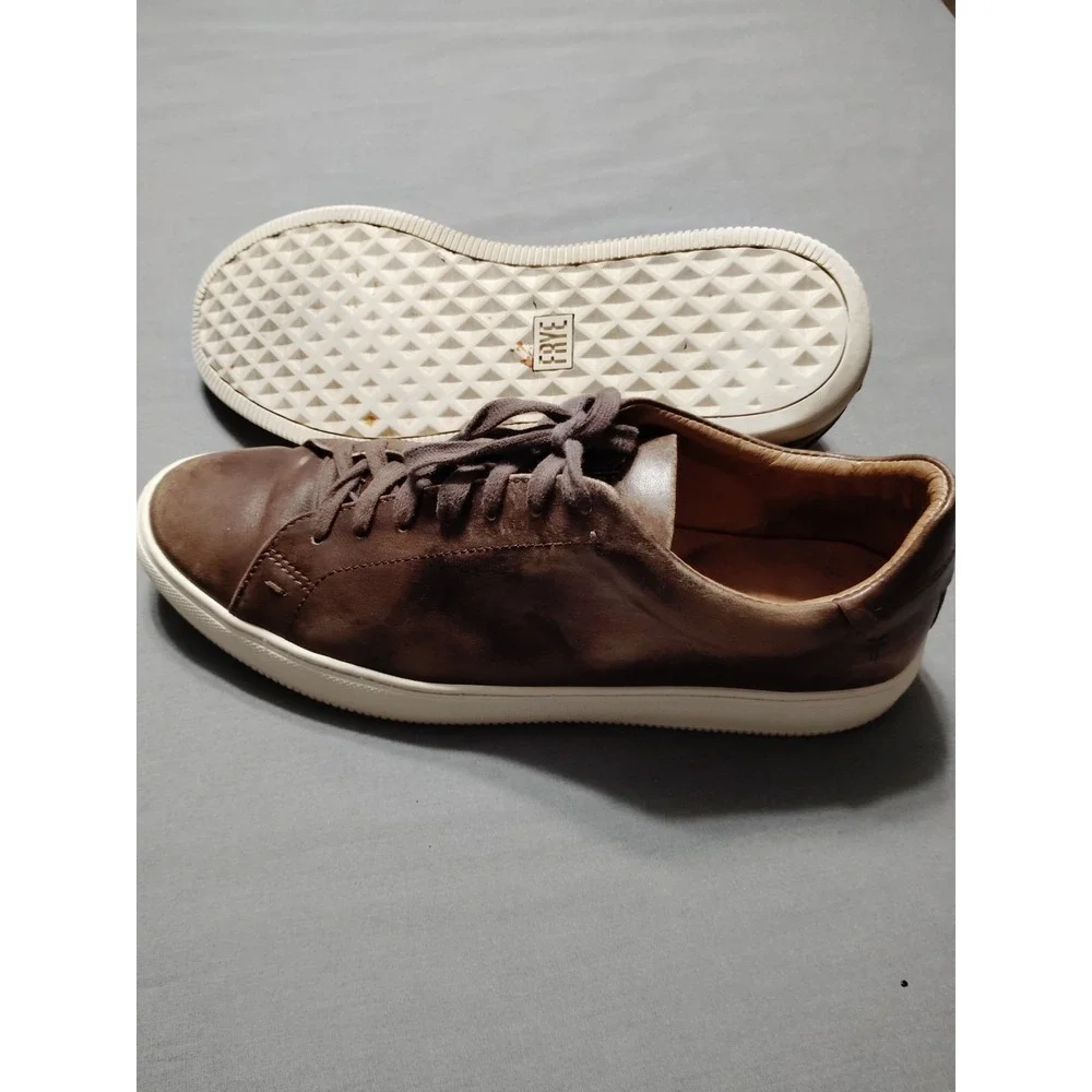 Frye‎ Men 10.5 Chocolate Brown Low Top Grain Leather Sneakers DISTRESSED Preppy